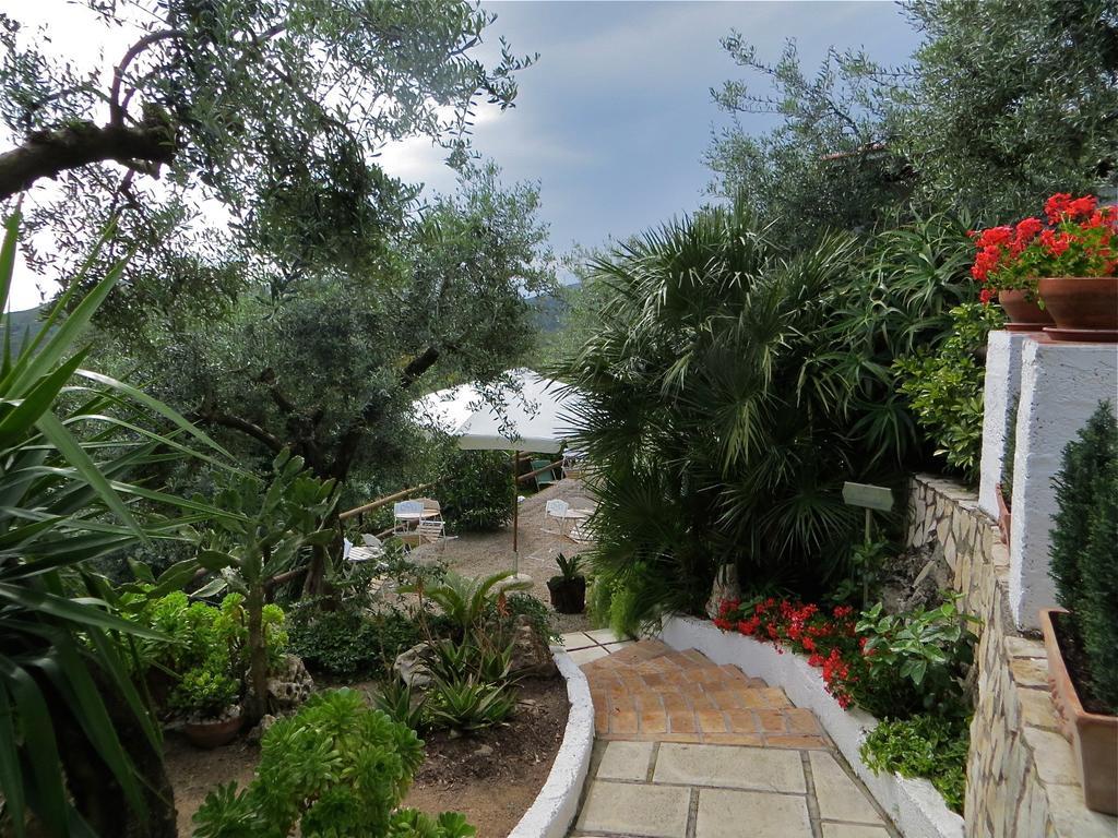 La Maison Galu' Итри Екстериор снимка
